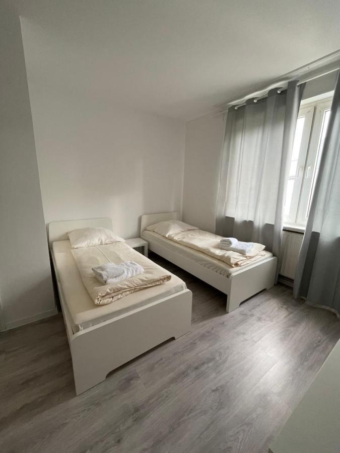 Tyros Hotel Und Gaestehaus Am Weidendamm Hannover Exterior photo